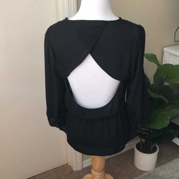 FINAL SALE Daytrip buckle open back top - Picture 4 of 7